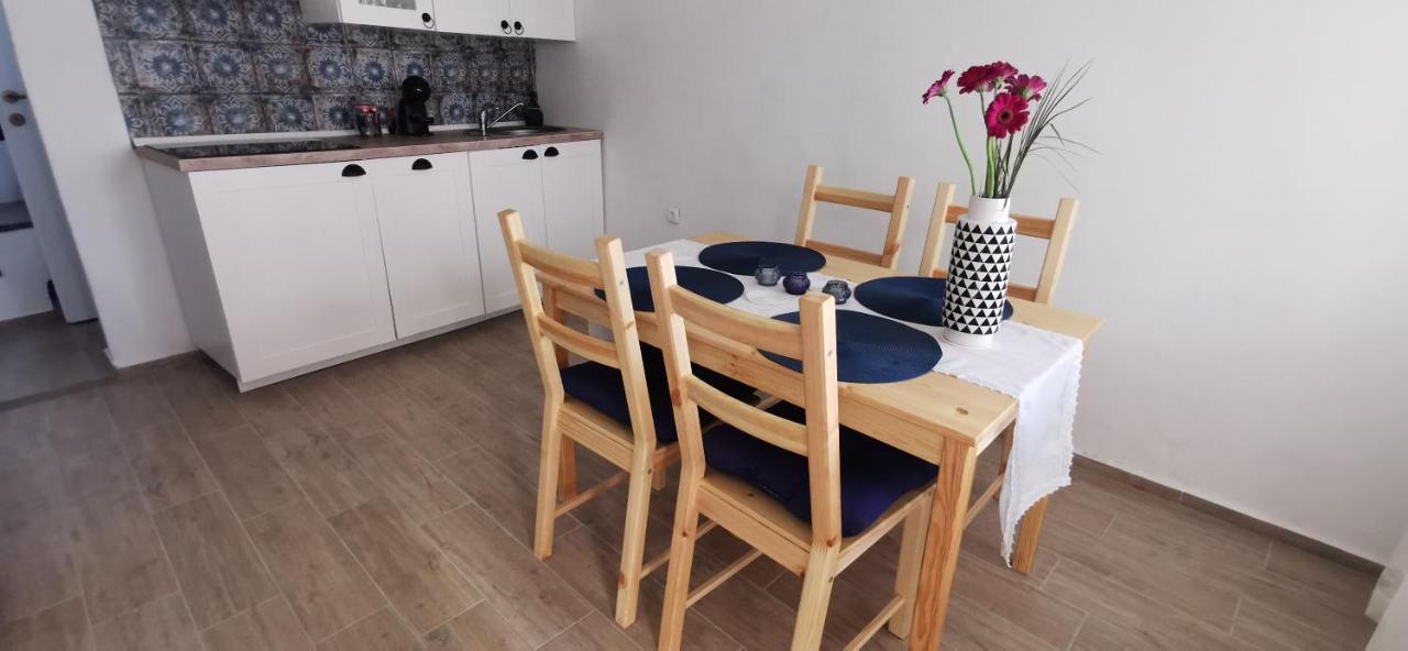 ורבניק Vacation Home Kovachnica מראה חיצוני תמונה